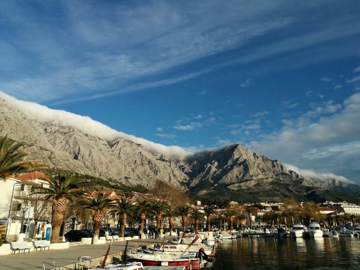 Holiday Home Babi Baška Voda エクステリア 写真